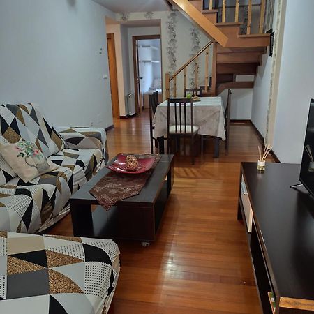 Duplex En Naron. 4 Hab. 3 Banosアパートメント エクステリア 写真